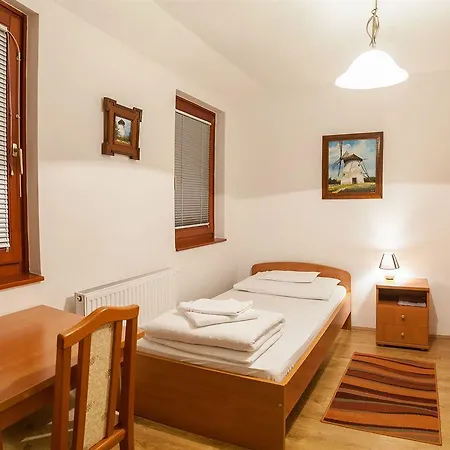 فندق مبيت وإفطار Malom Panzio Kiskunfélegyháza