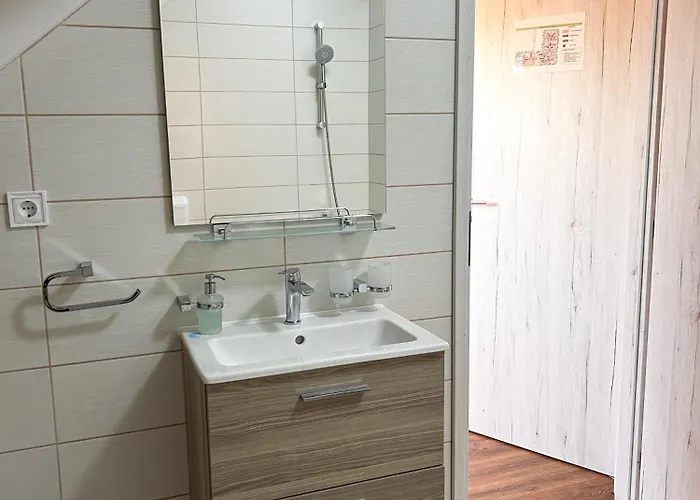 Malom Panzio فندق مبيت وإفطار 4*